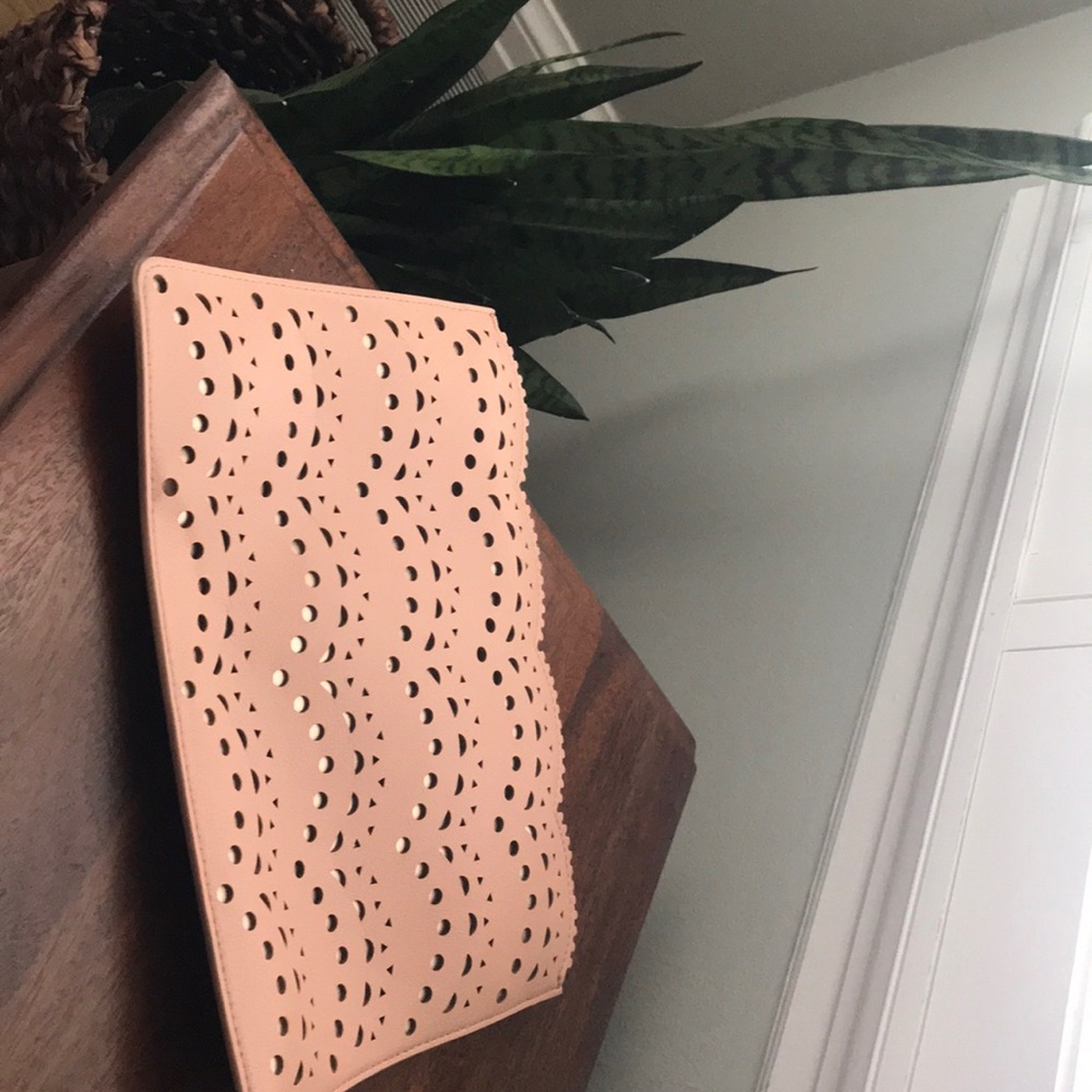 Loft clutch.  Like new.